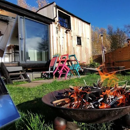 Tiny House, Sauna Hot Tub Airco Namur Ardennes *