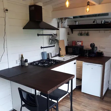 Tiny House, Sauna Hot Tub Airco Namur Ardennes *