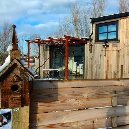 Tiny House, Sauna Hot Tub Namur Ardennes Chalet