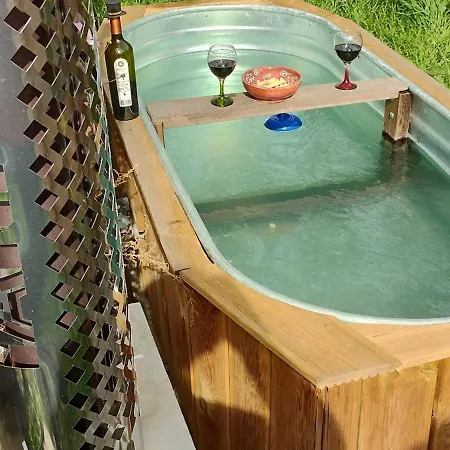 Tiny House, Sauna Hot Tub Airco Namur Ardennes *